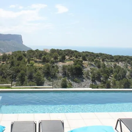 Cassis. Cote Provence * Cassis